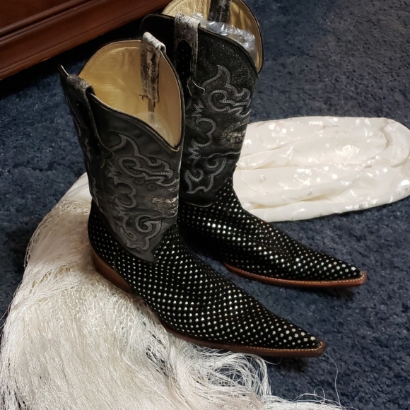 Soto Other - SOTO POINTED MEXICO BOOTS SIZE 7.5 EMBROIDERED!